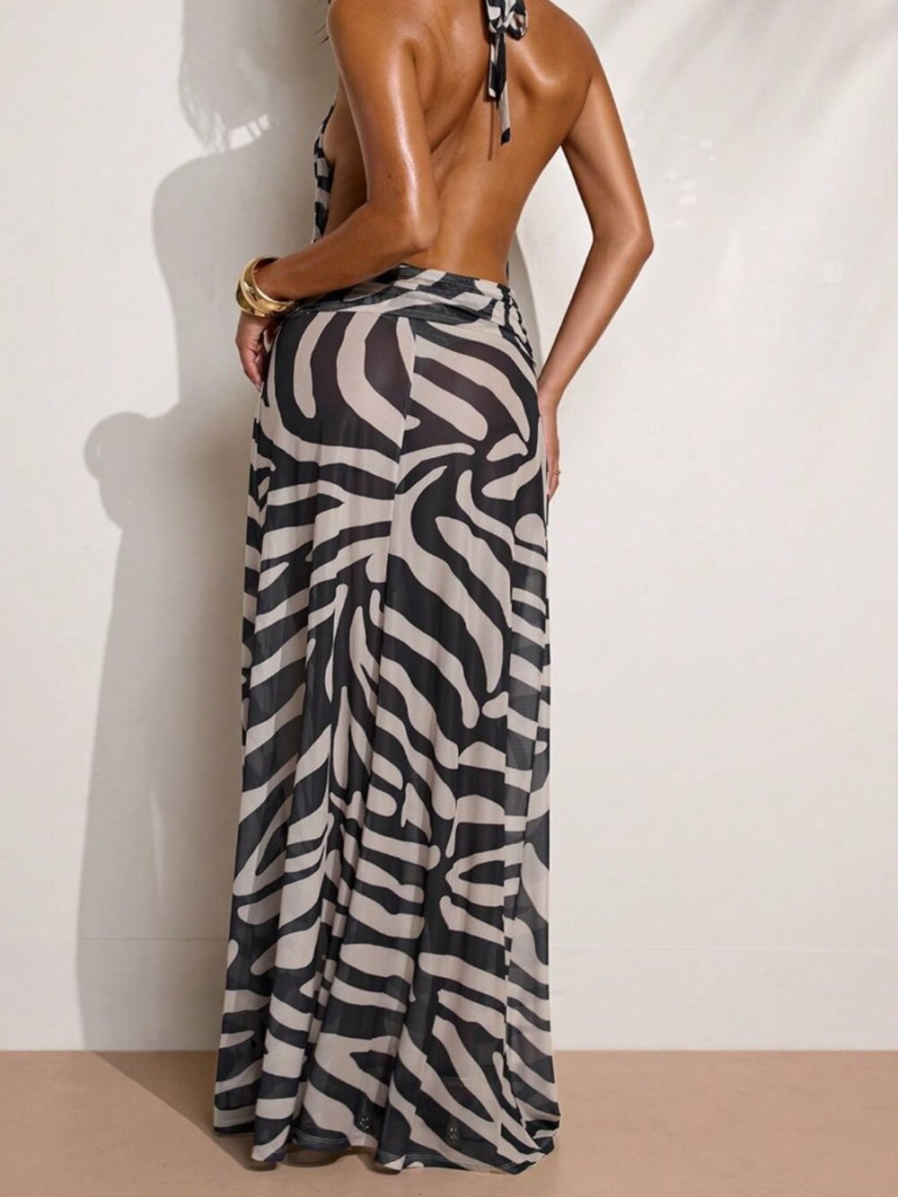 Black And White Sexy Women's Vacation All-Over Print Halter Backless Split Dress - Picture 2 of 7
